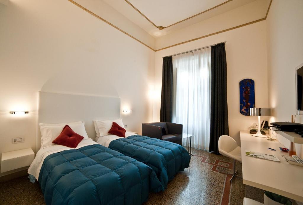 Town House Cavour Bed and Breakfast Reggio di Calabria Kamer foto