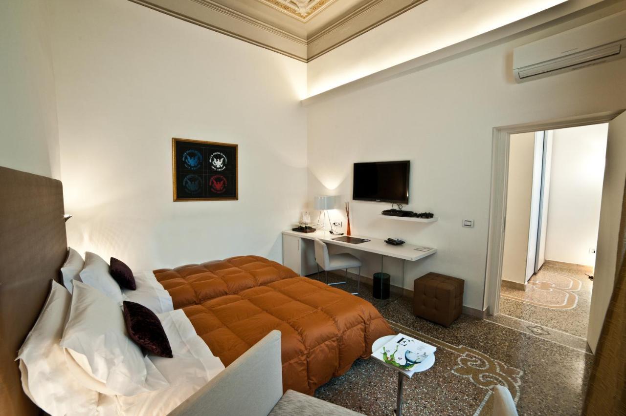 Town House Cavour Bed and Breakfast Reggio di Calabria Kamer foto