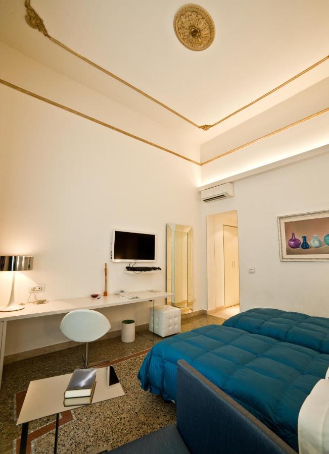 Town House Cavour Bed and Breakfast Reggio di Calabria Buitenkant foto